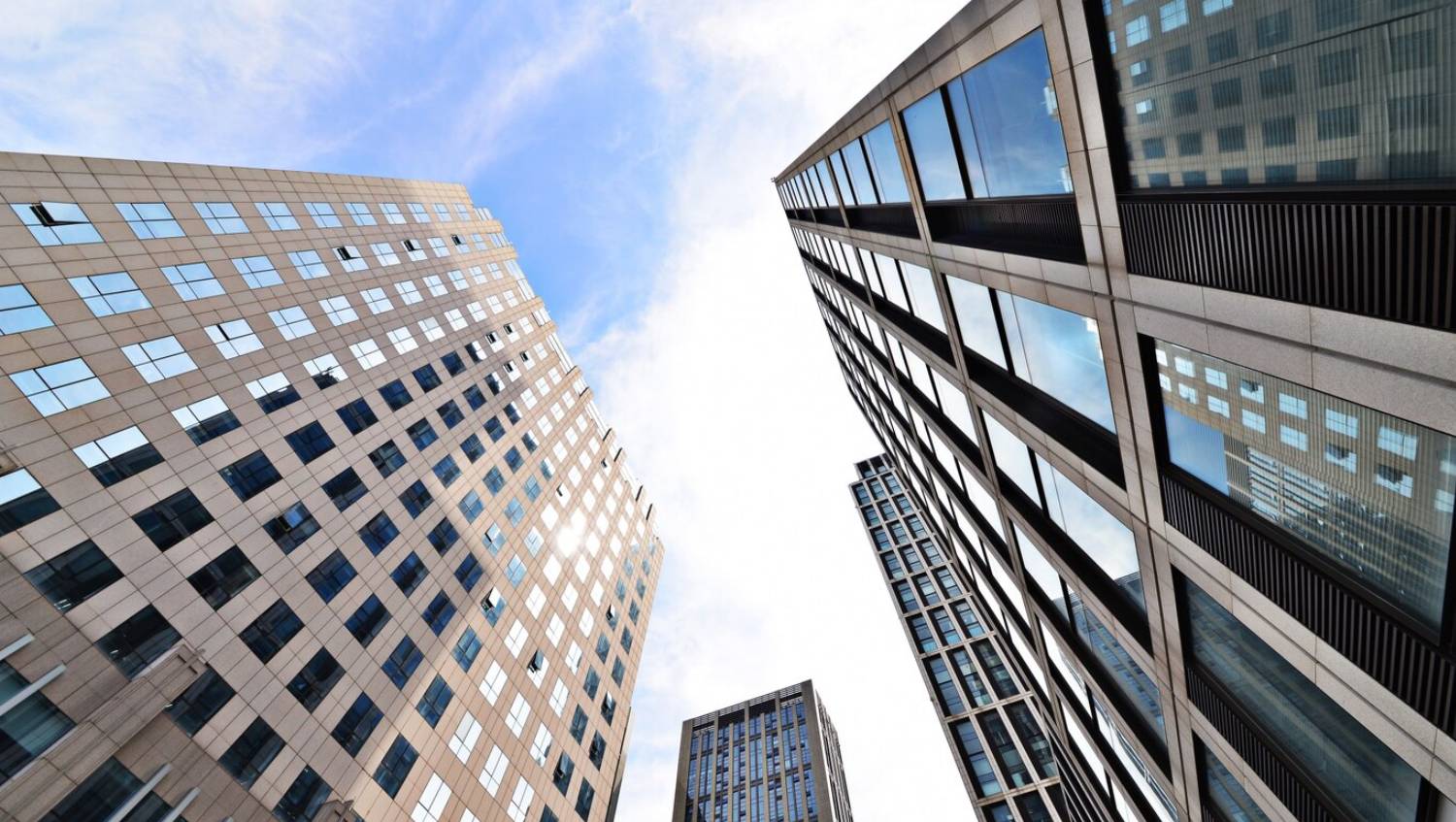 bottom-view-modern-buildings bottom-view-modern-buildings
